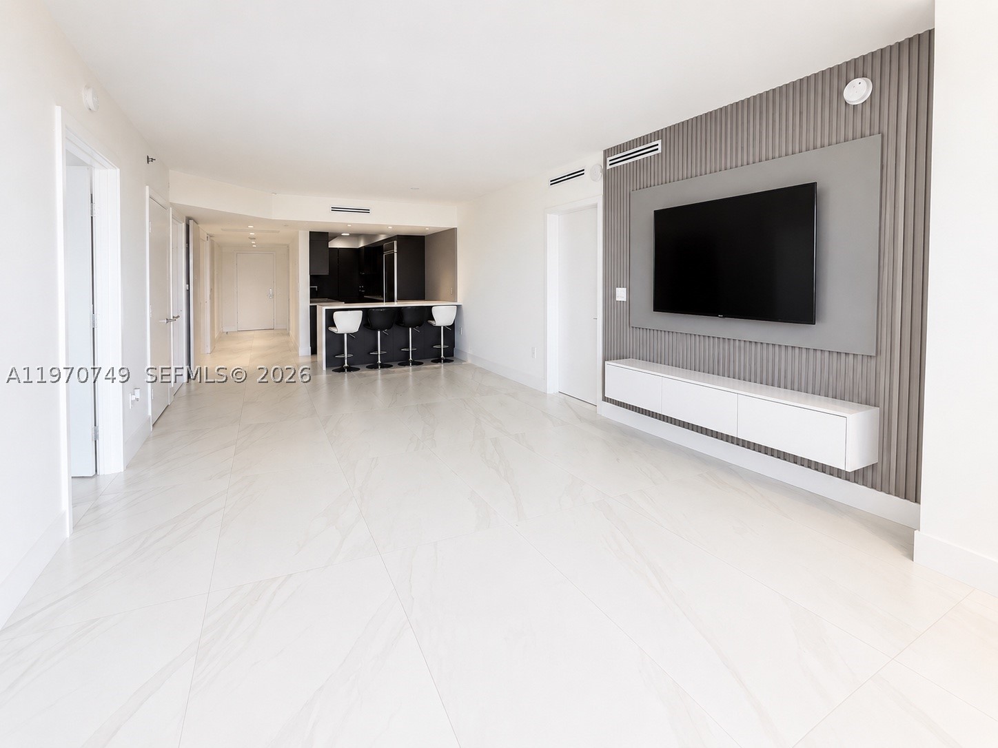 BEACH CLUB ONE - Residential