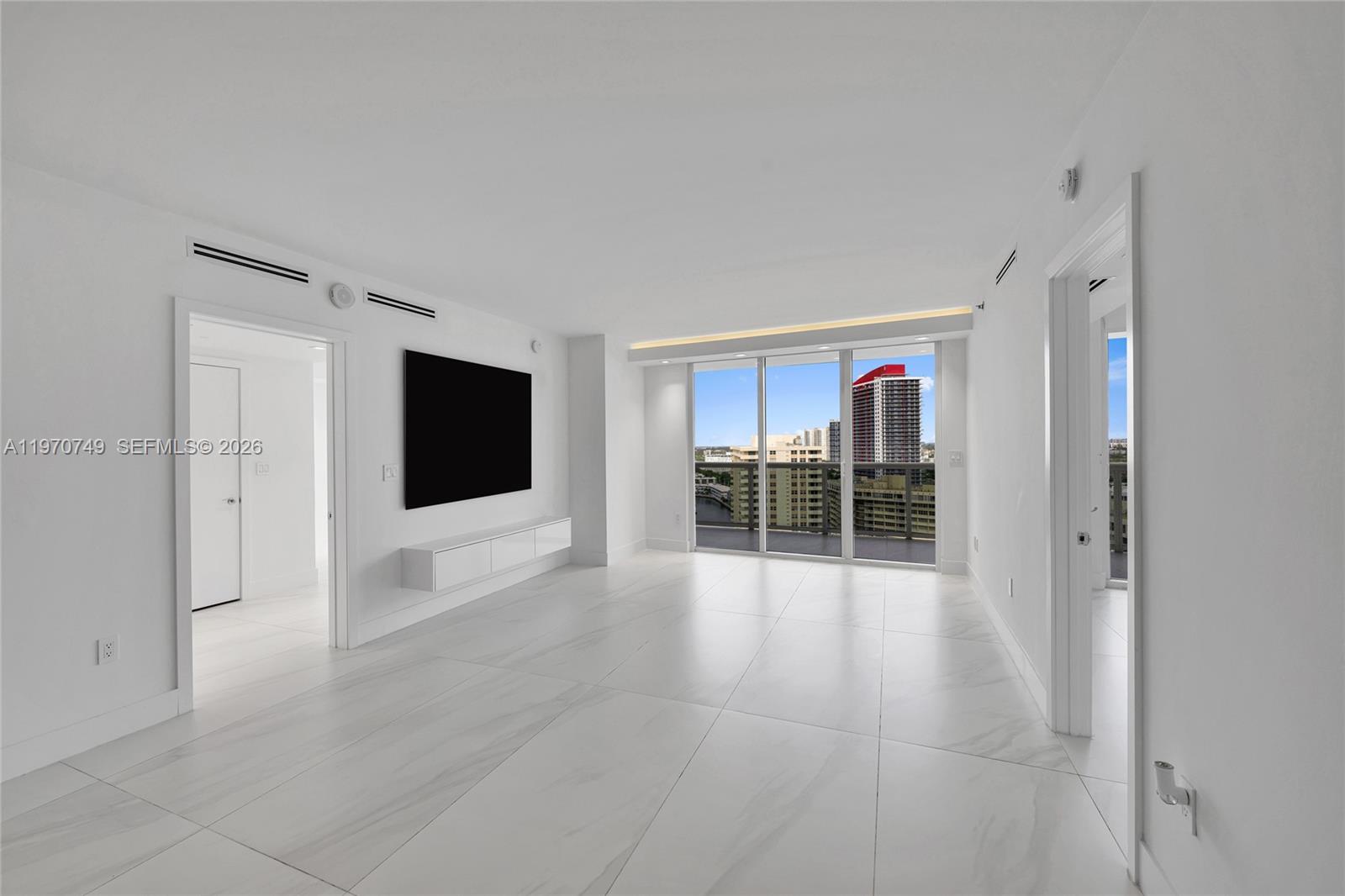 BEACH CLUB ONE - Residential