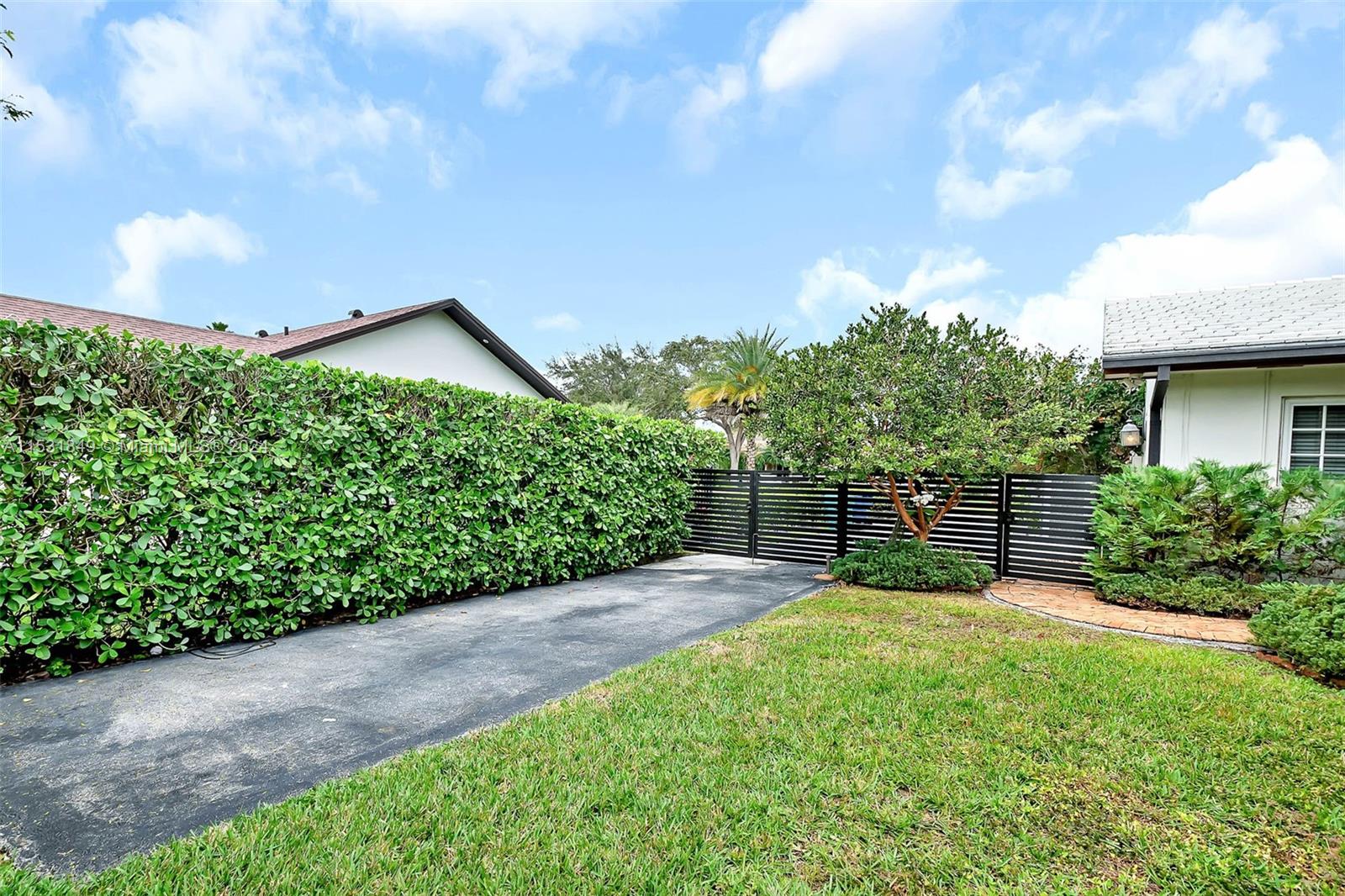 CUTLER HAMMOCK - Residential