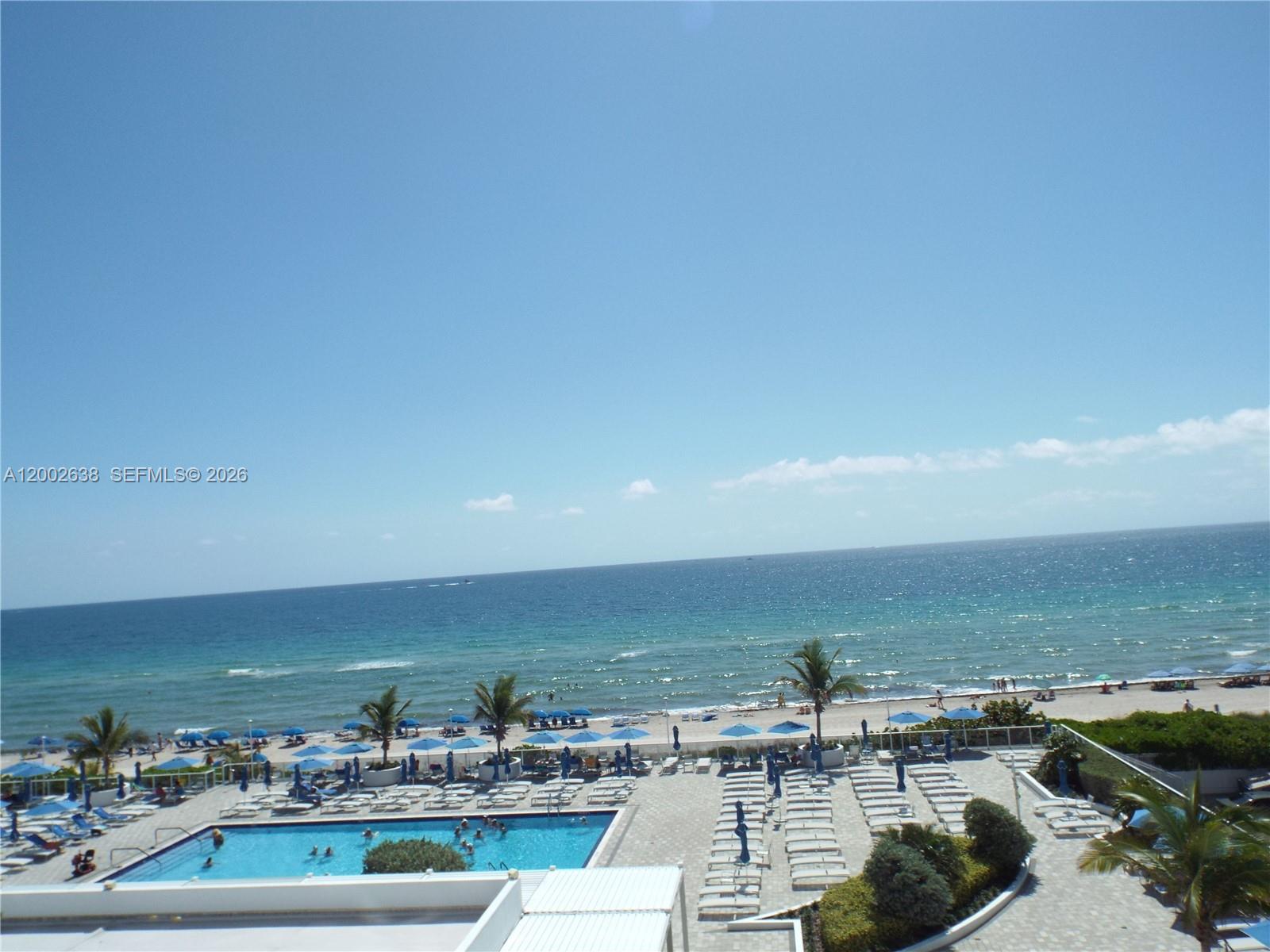 LA MER ESTATES SOUTH COND - Residential