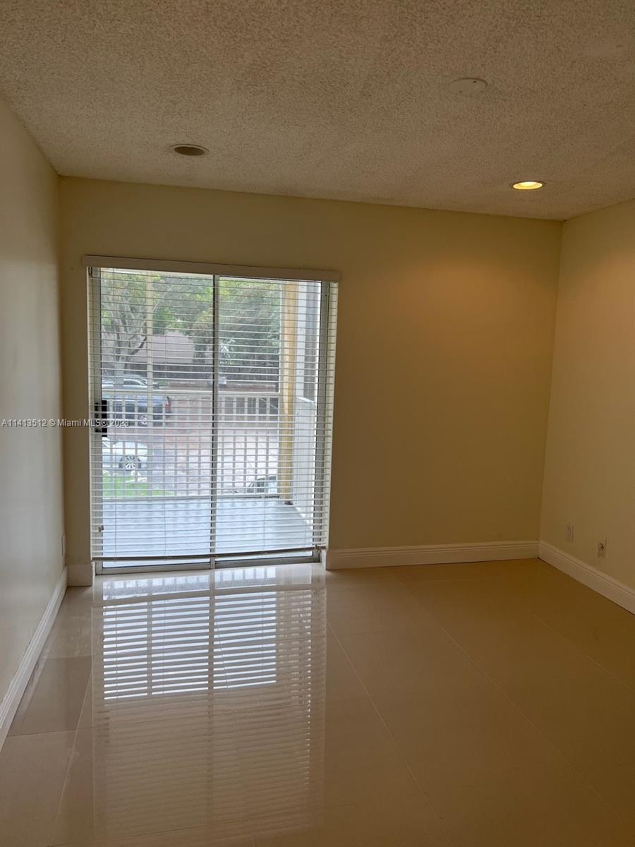 SUN VISTA GARDENS CONDO - Residential Lease