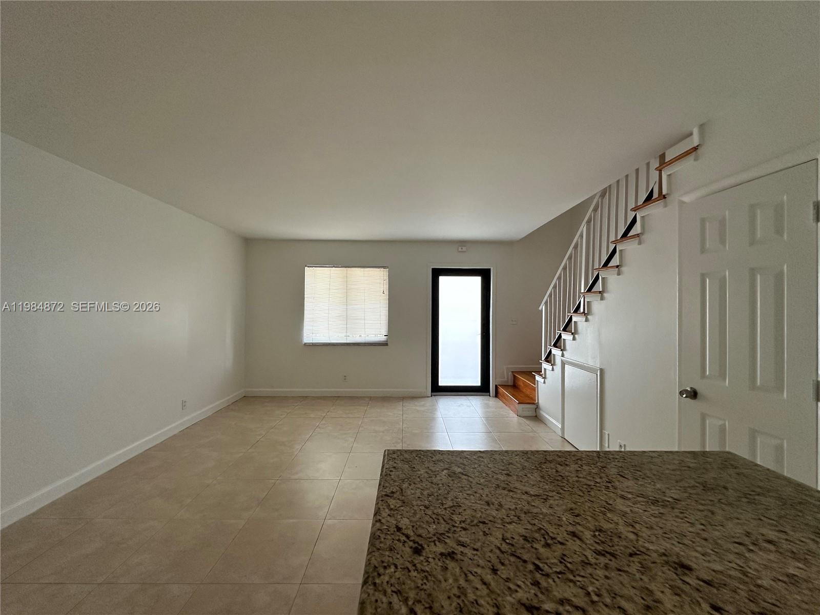 HIGHLAND ESTATES - Residential Lease