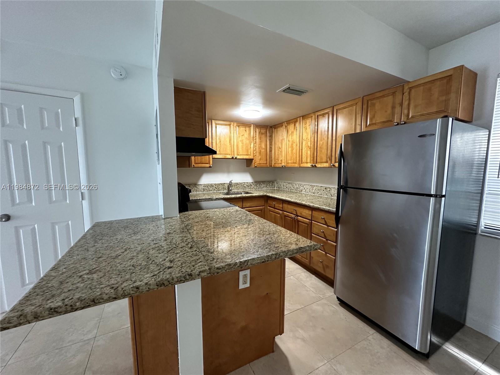 HIGHLAND ESTATES - Residential Lease