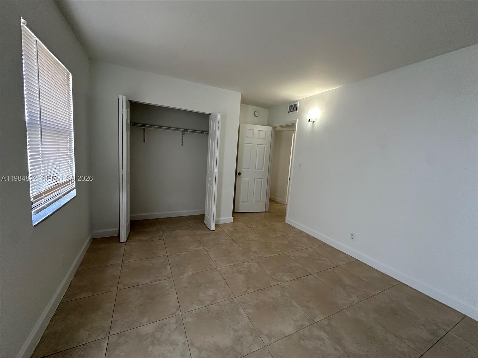 HIGHLAND ESTATES - Residential Lease