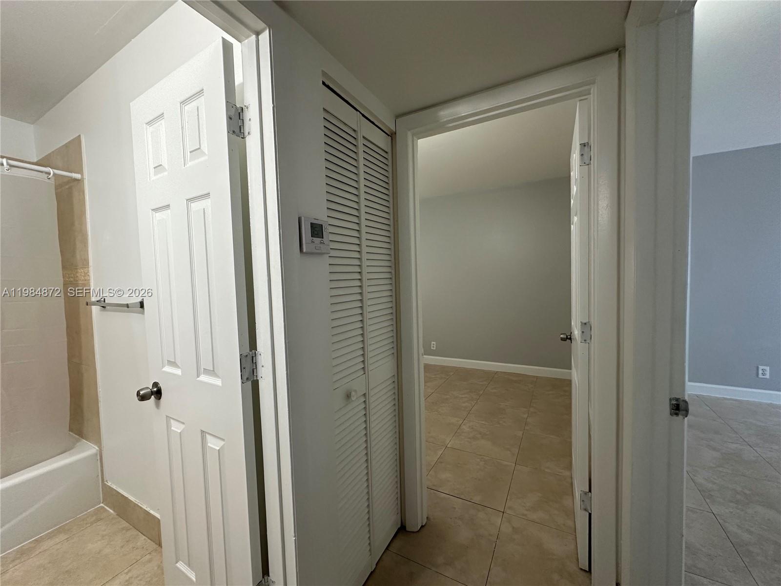 HIGHLAND ESTATES - Residential Lease