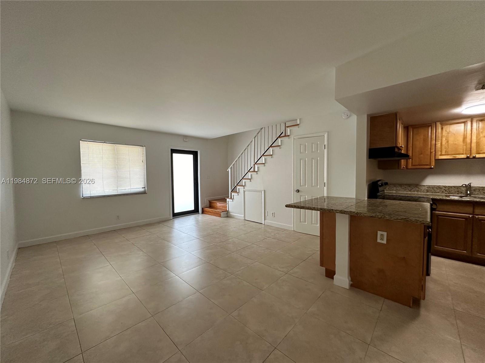HIGHLAND ESTATES - Residential Lease