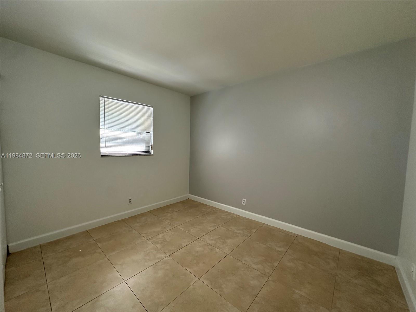 HIGHLAND ESTATES - Residential Lease