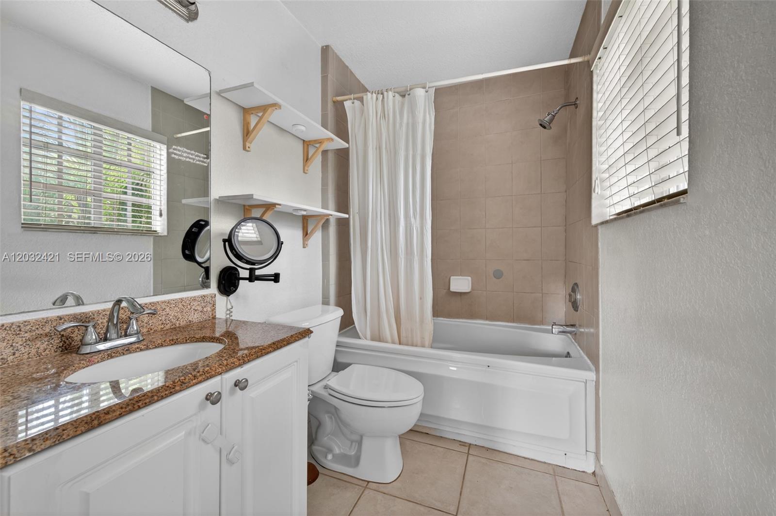 WASHINGTON PALMS CONDO - Residential Lease