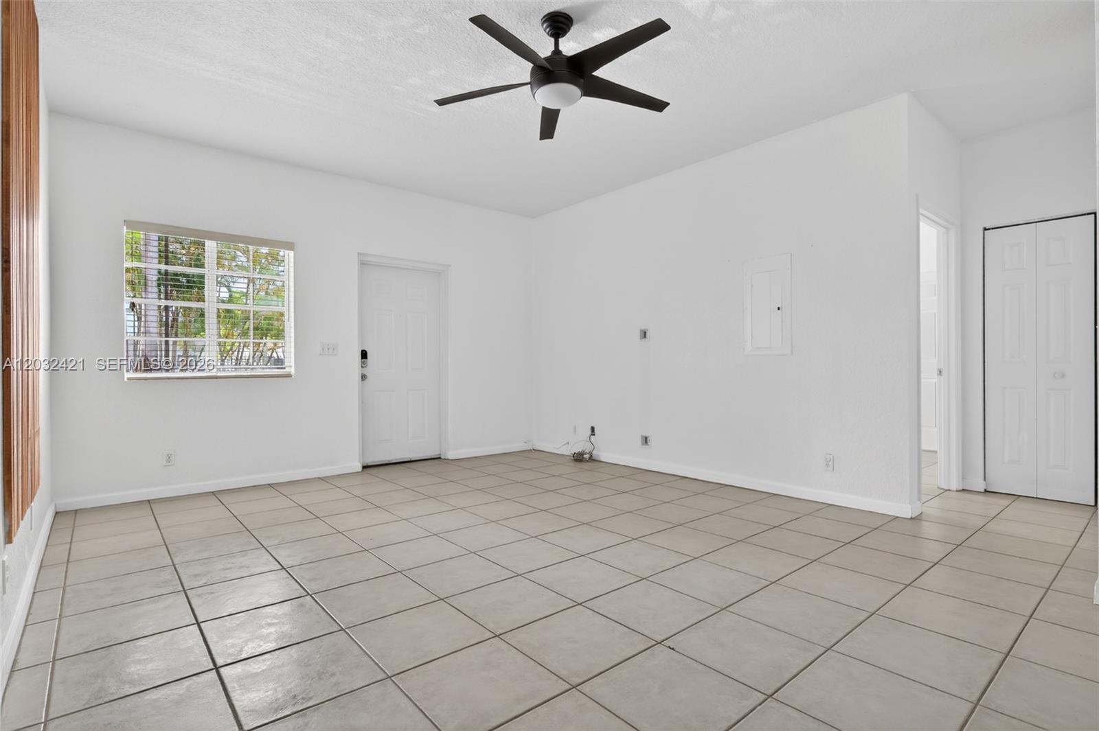 WASHINGTON PALMS CONDO - Residential Lease