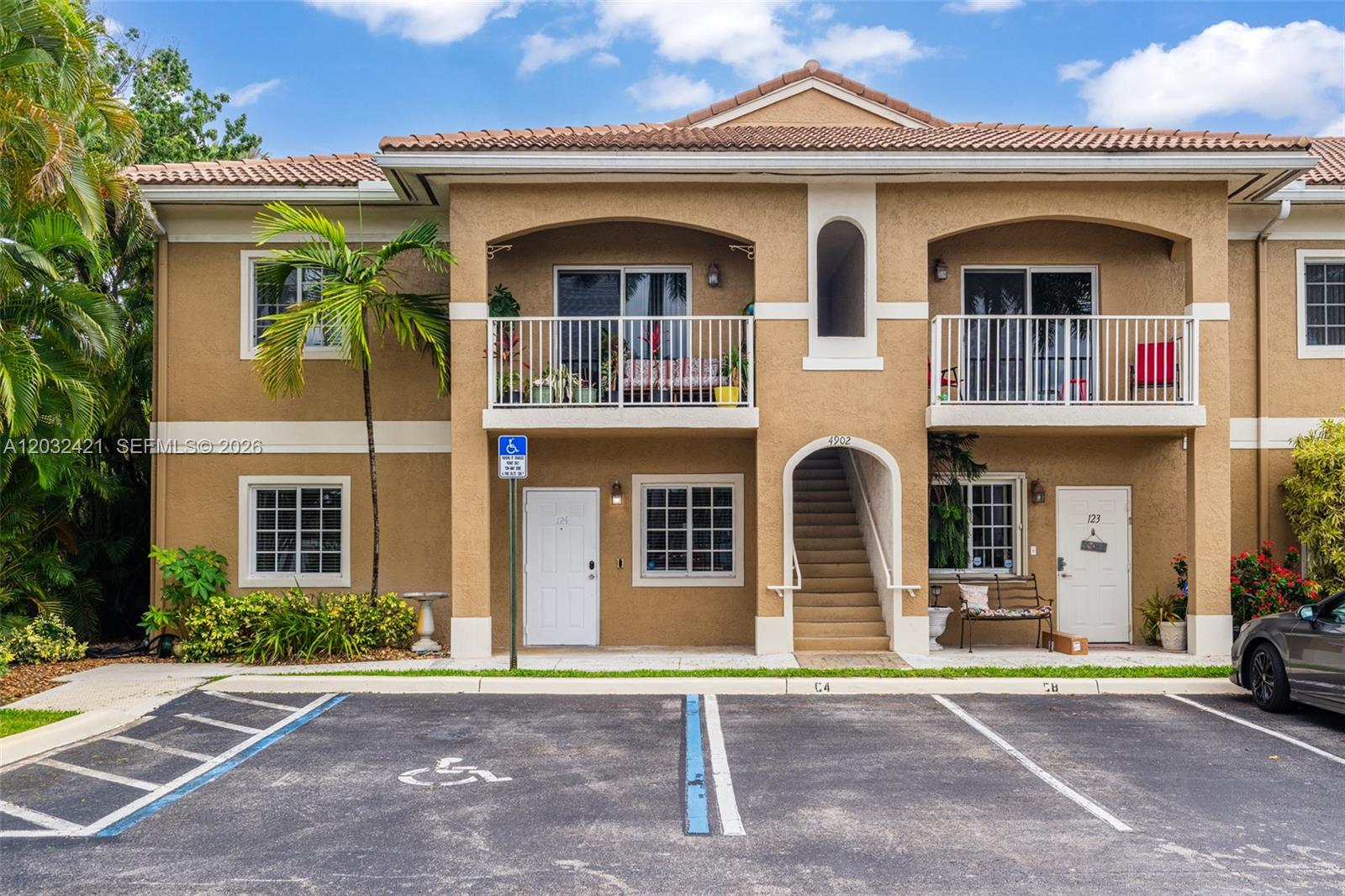 WASHINGTON PALMS CONDO - Residential Lease