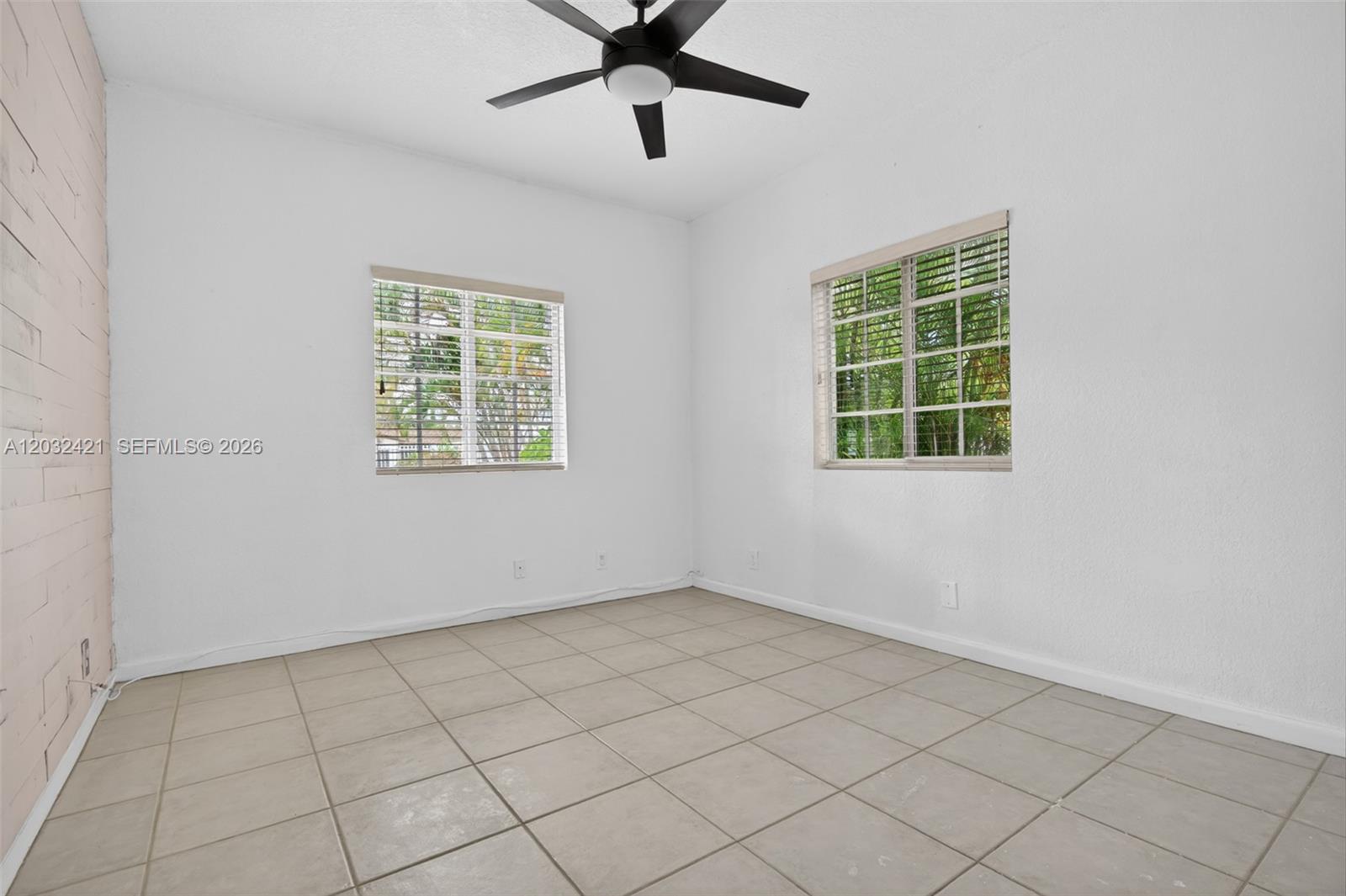 WASHINGTON PALMS CONDO - Residential Lease