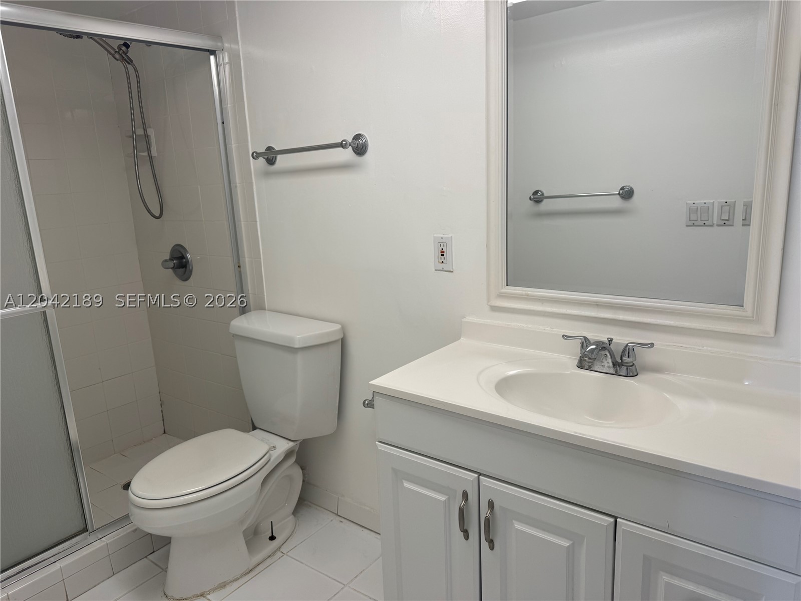 LEEWARD POINT CONDO - Residential Lease