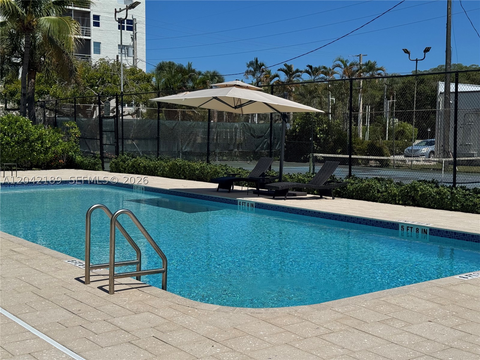 LEEWARD POINT CONDO - Residential Lease