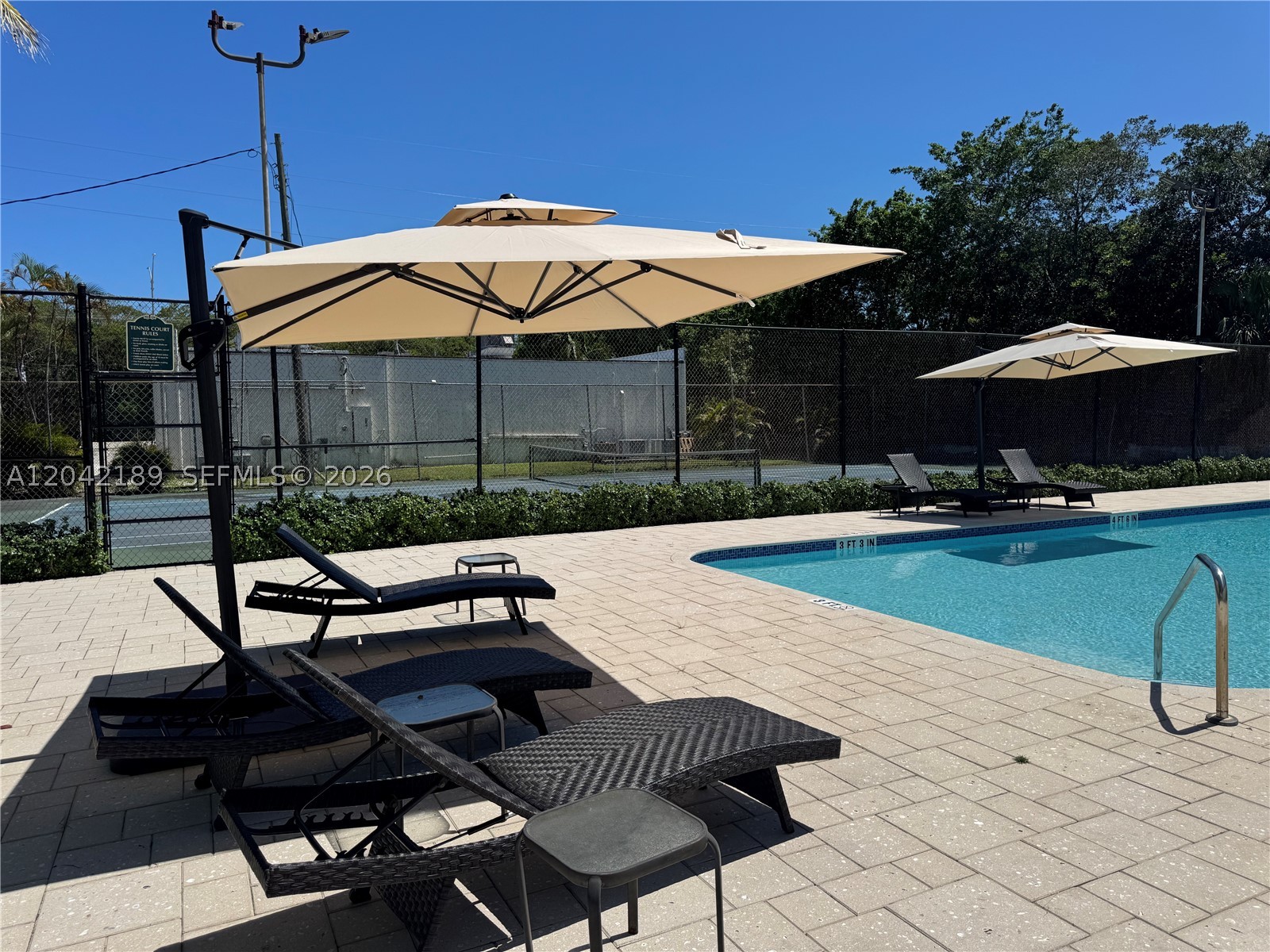 LEEWARD POINT CONDO - Residential Lease
