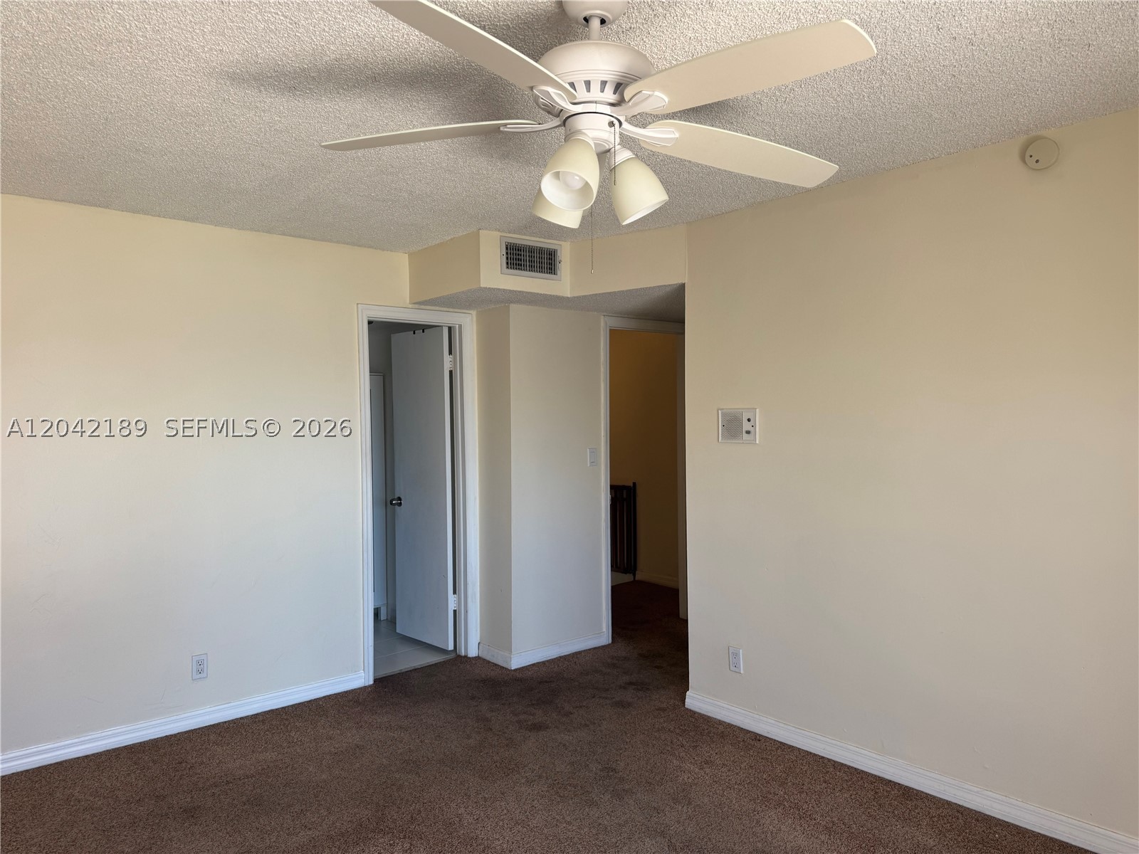 LEEWARD POINT CONDO - Residential Lease