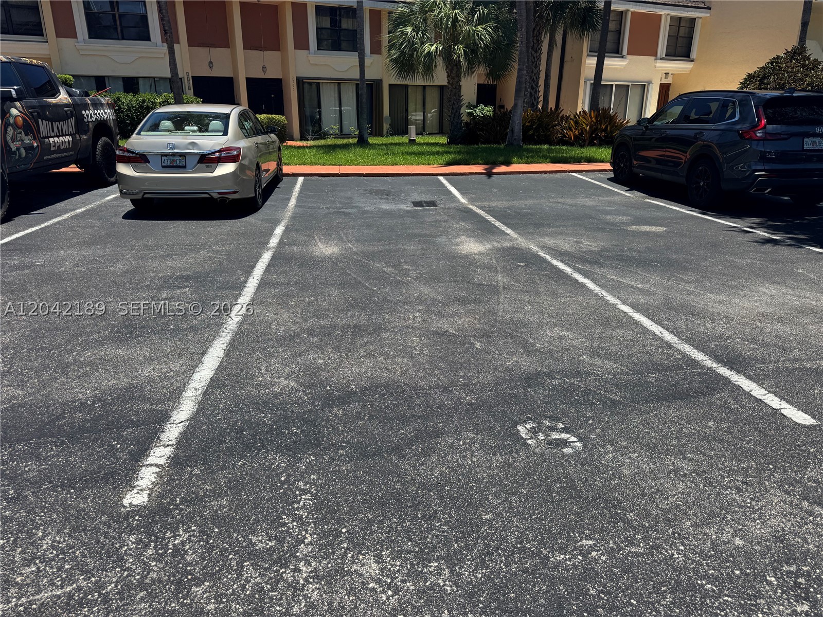 LEEWARD POINT CONDO - Residential Lease