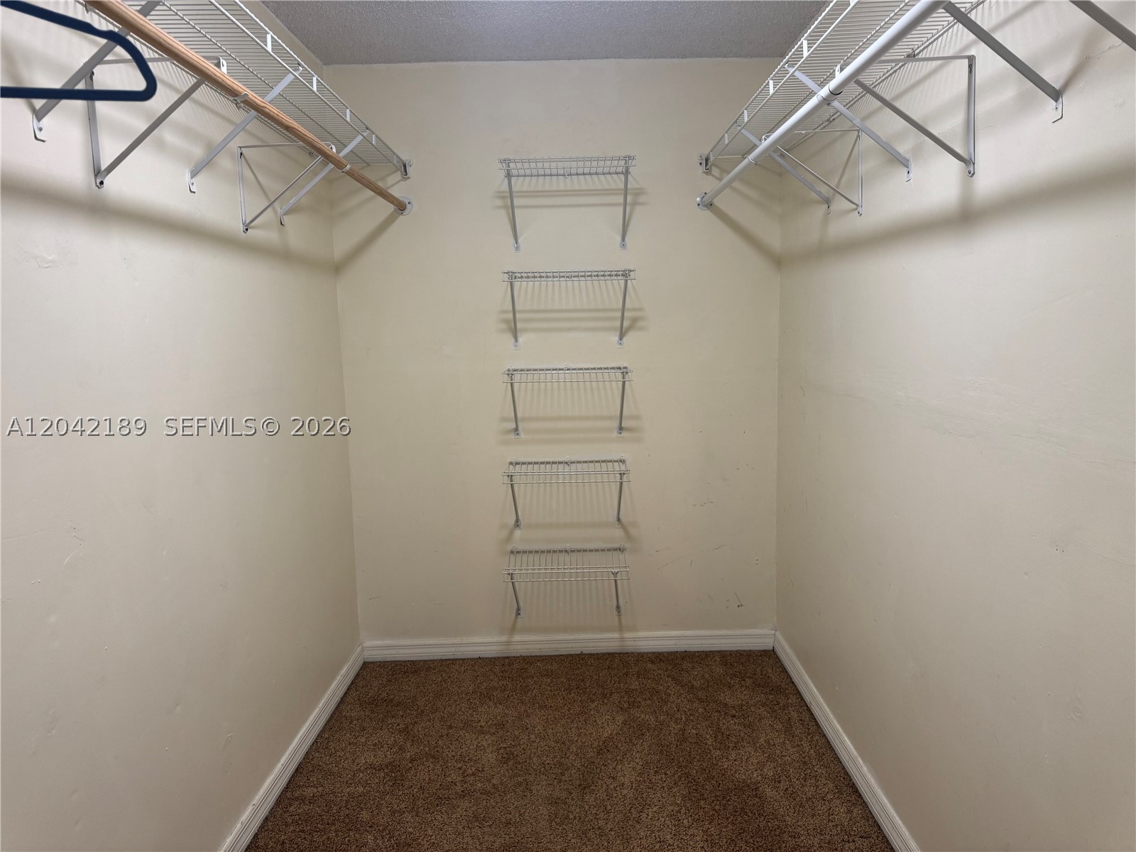 LEEWARD POINT CONDO - Residential Lease