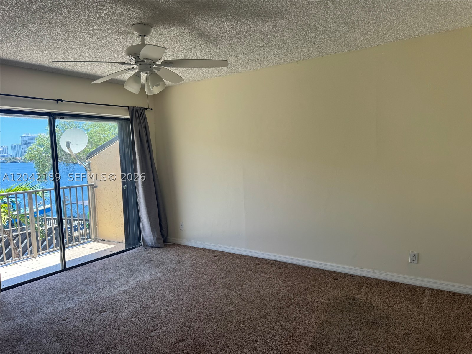 LEEWARD POINT CONDO - Residential Lease