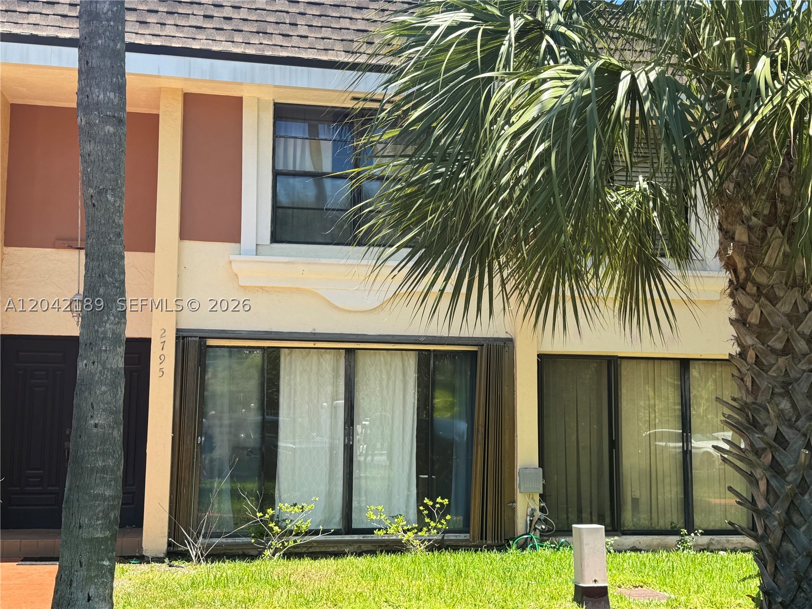 LEEWARD POINT CONDO - Residential Lease