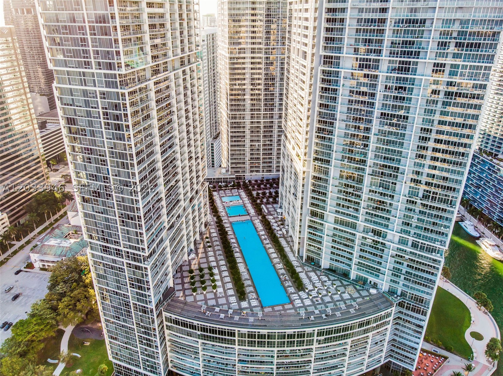 ICON BRICKELL CONDO NO 1 - Residential