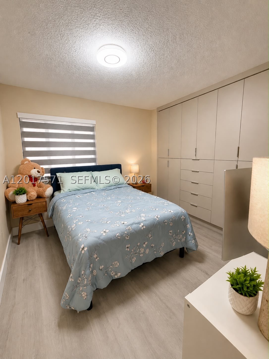 CALUSA POINT - Residential