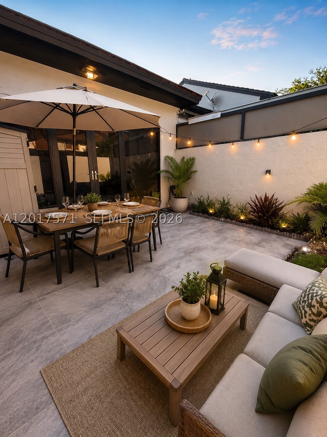 CALUSA POINT - Residential