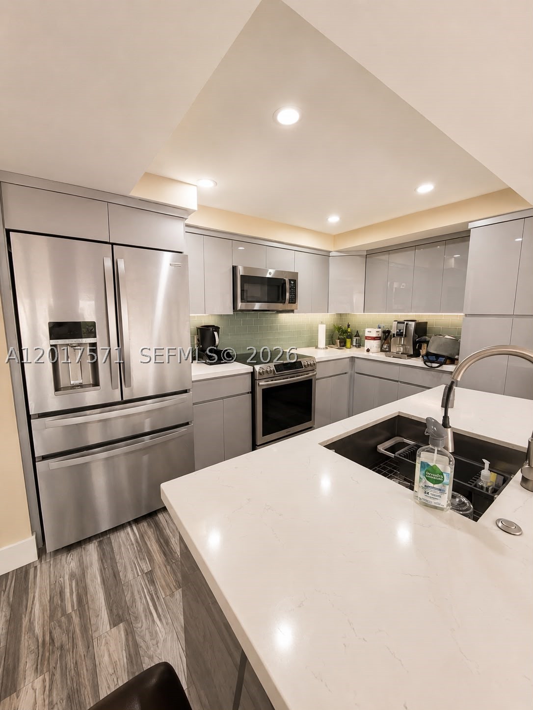 CALUSA POINT - Residential