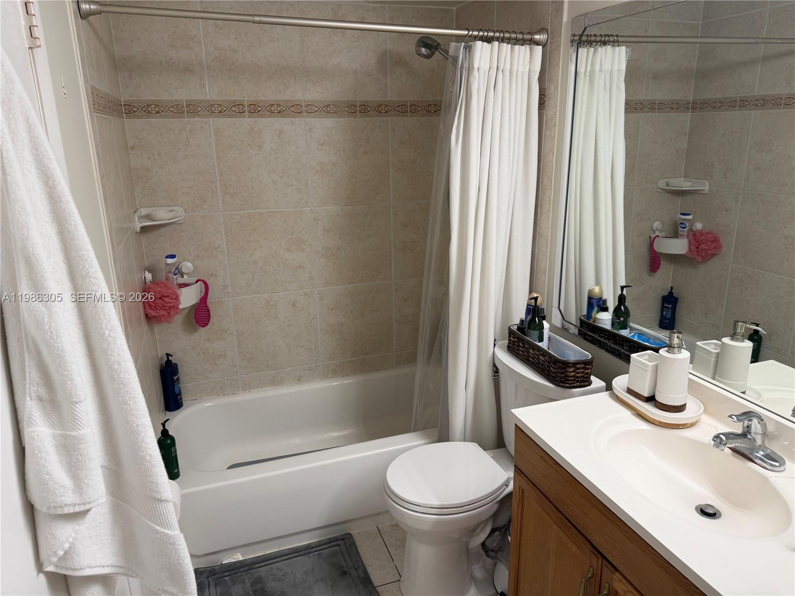 COLONNADES CONDO - Residential Lease