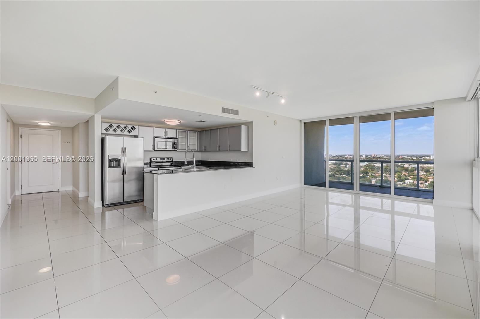 TERRAZAS RIVERPARK VILLAG - Residential