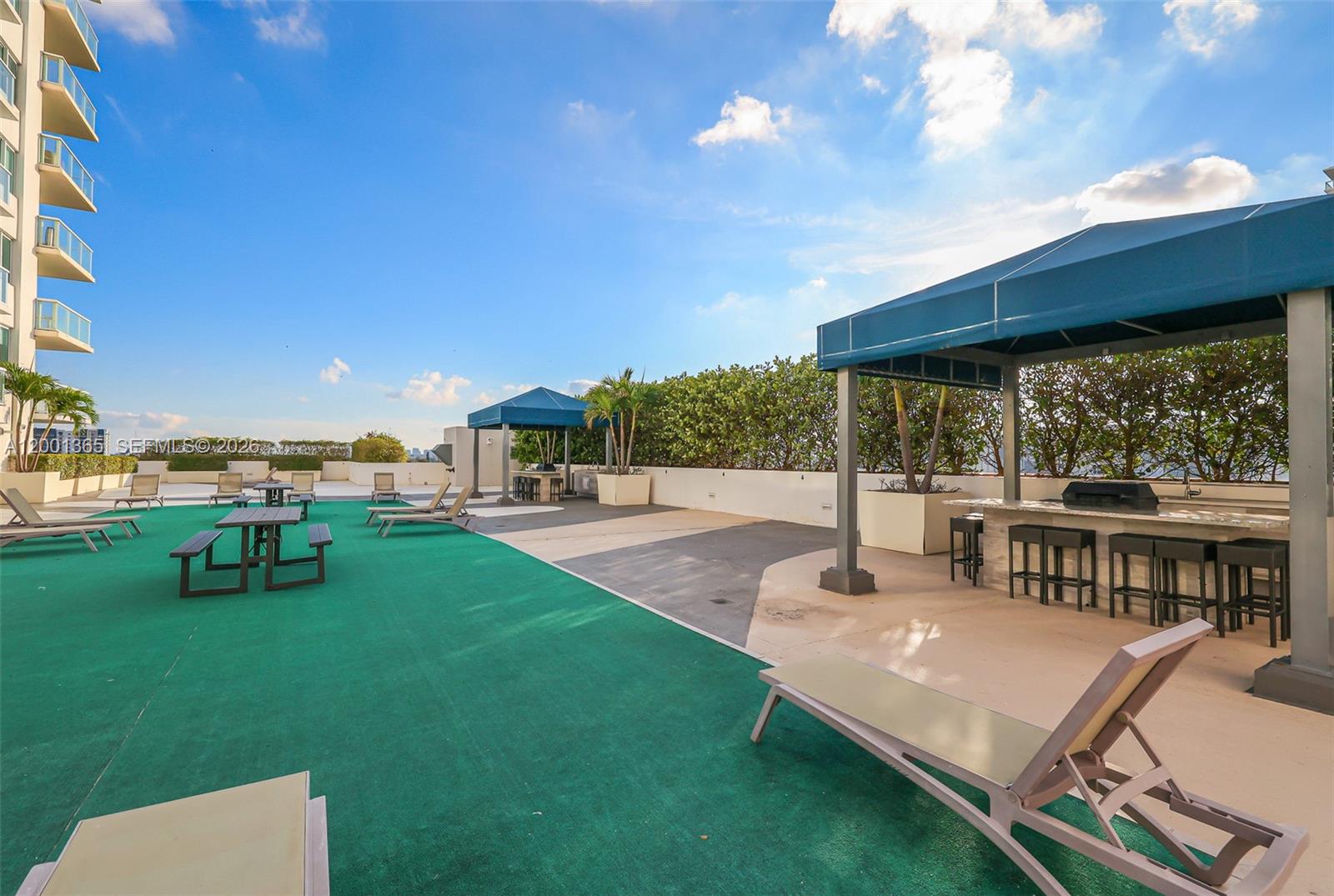 TERRAZAS RIVERPARK VILLAG - Residential