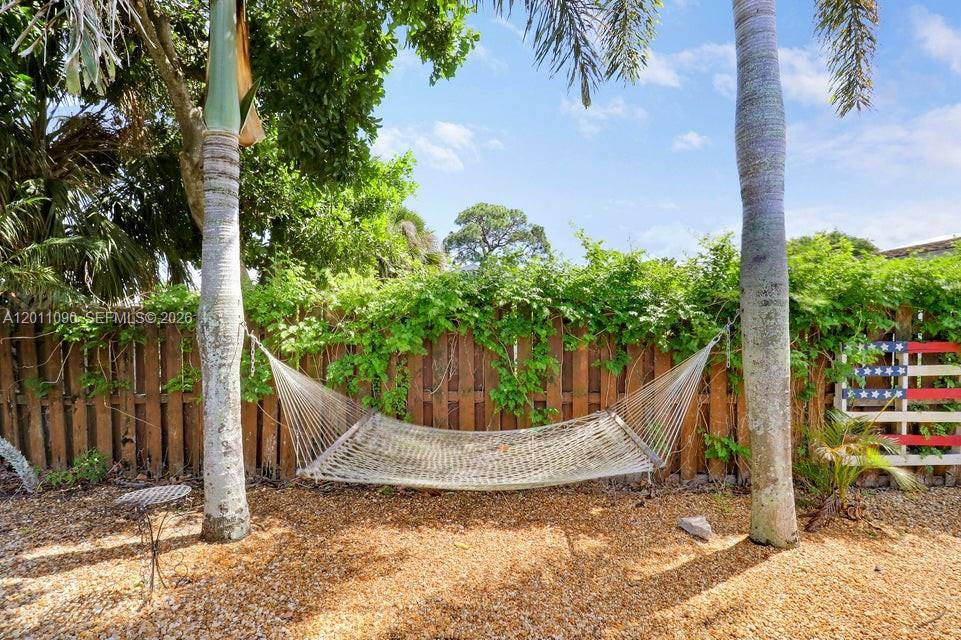 TROPIC VISTA - Residential
