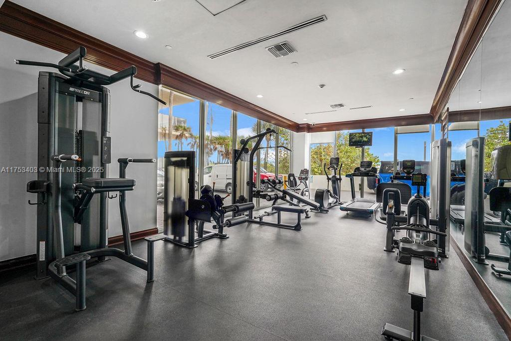 MIRAGE CONDO - Residential