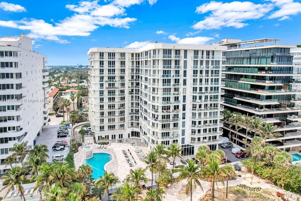 MIRAGE CONDO - Residential