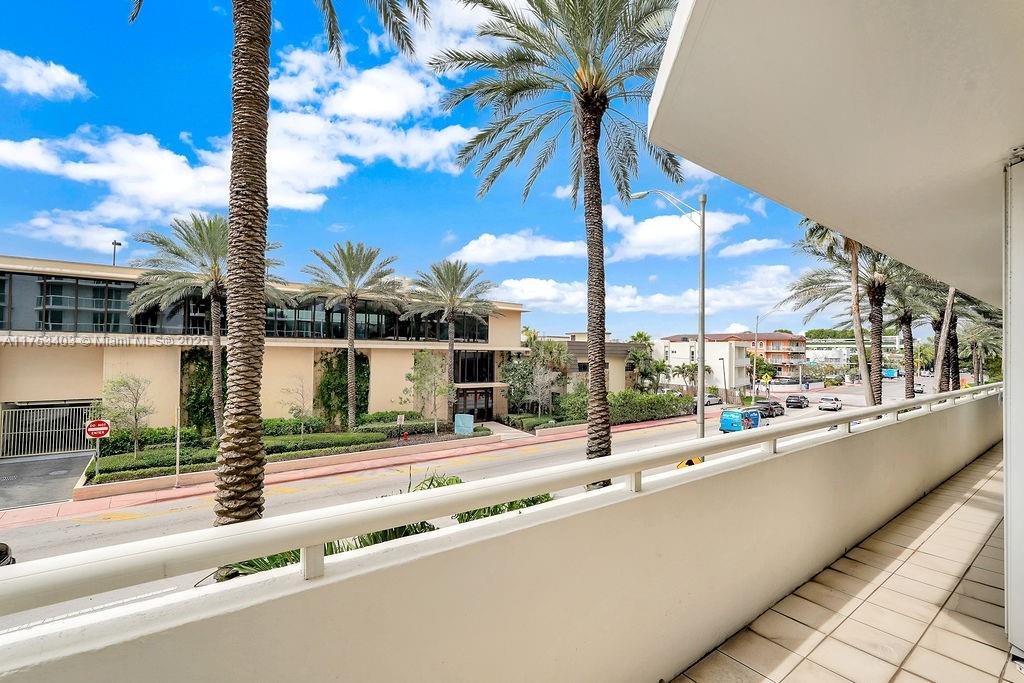 MIRAGE CONDO - Residential