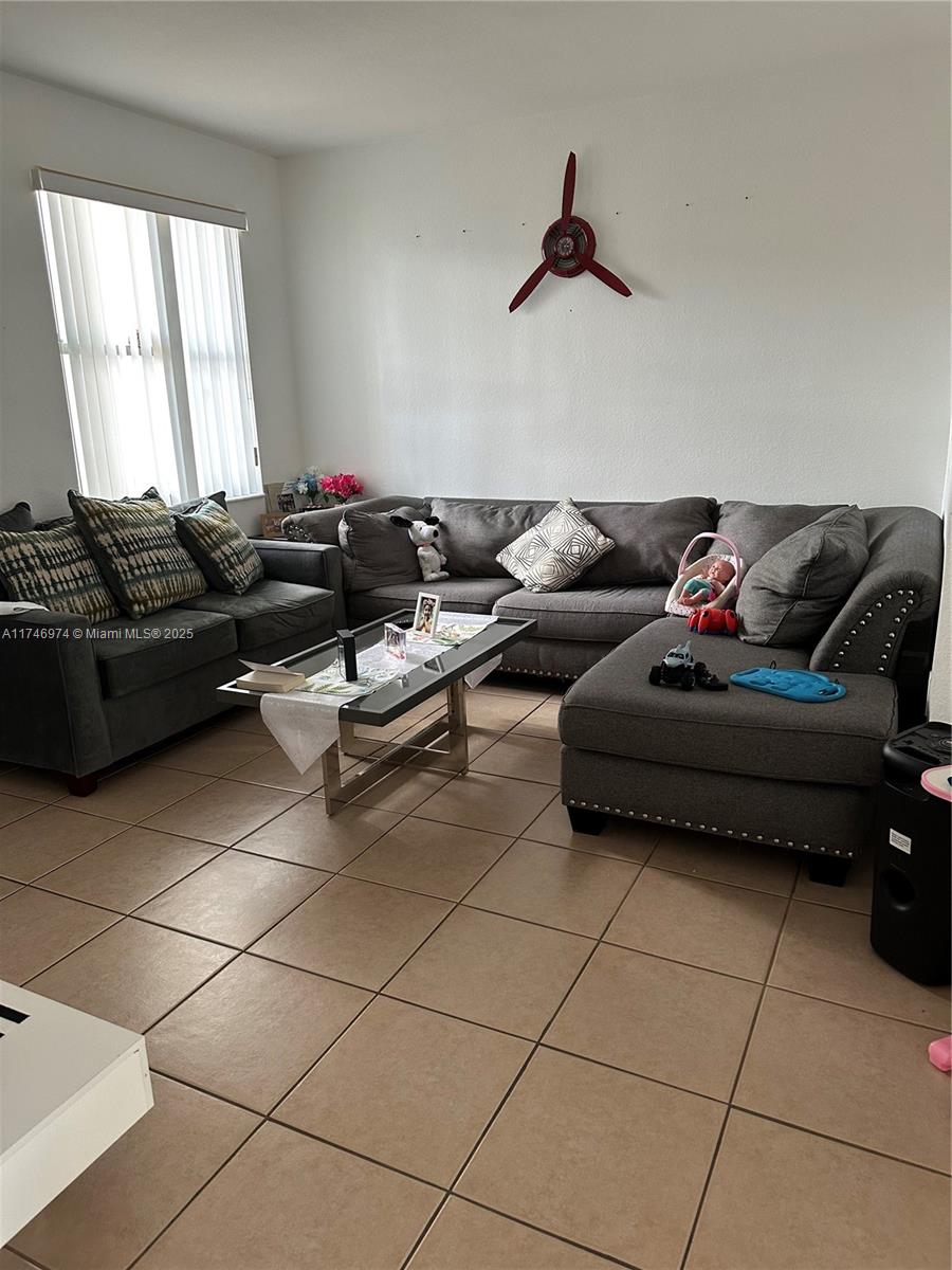 VILLAS DEL CAMPO SUB - Residential