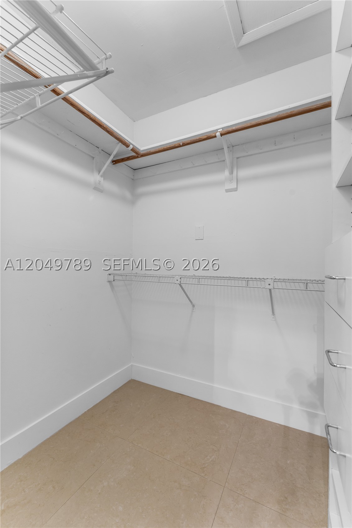 MORALES SUB - Residential