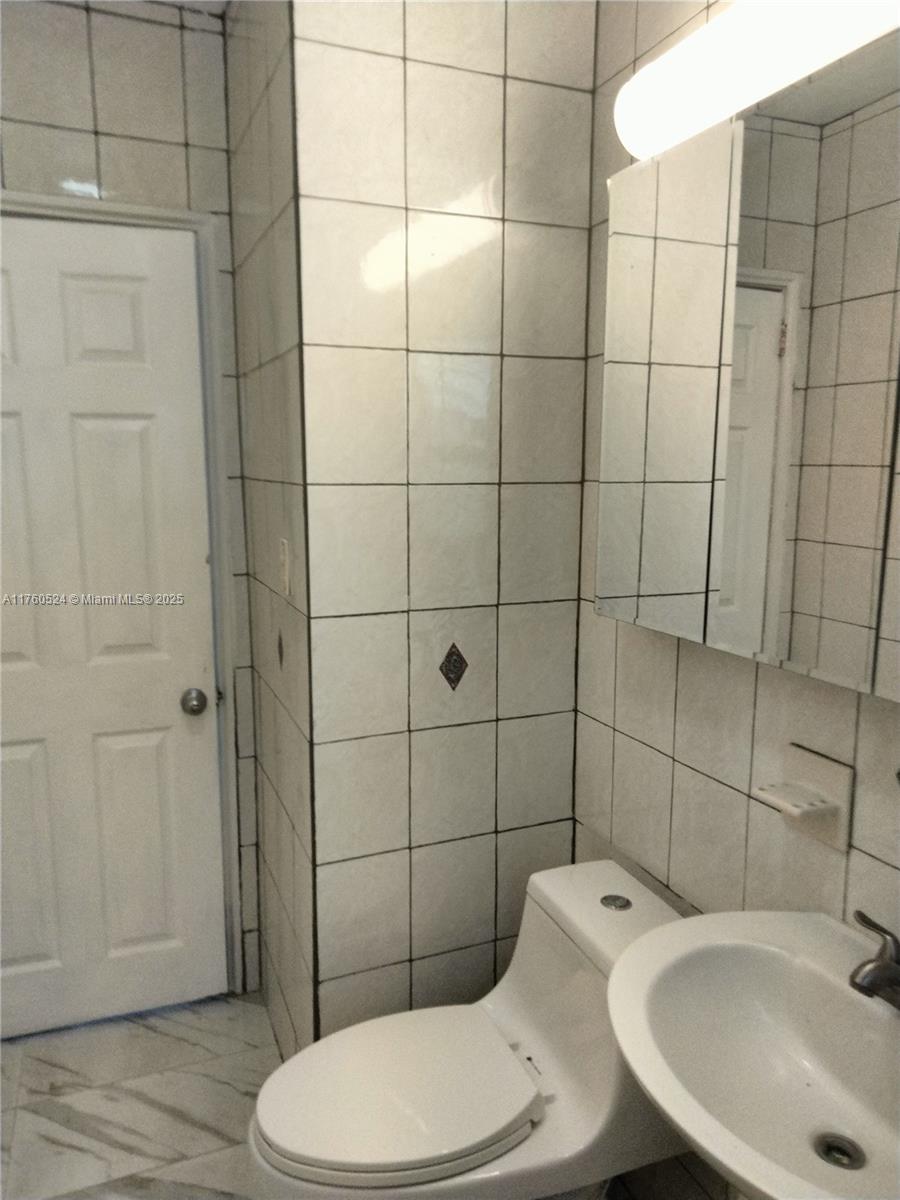 COLUMBIA PARK CORRECTED P - Residential Lease