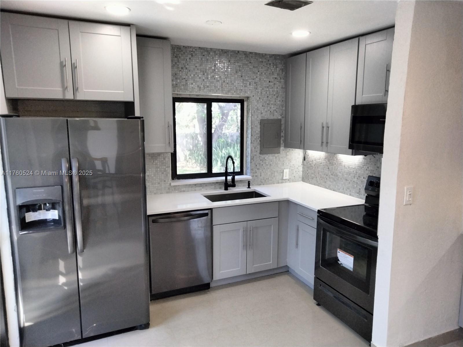 COLUMBIA PARK CORRECTED P - Residential Lease