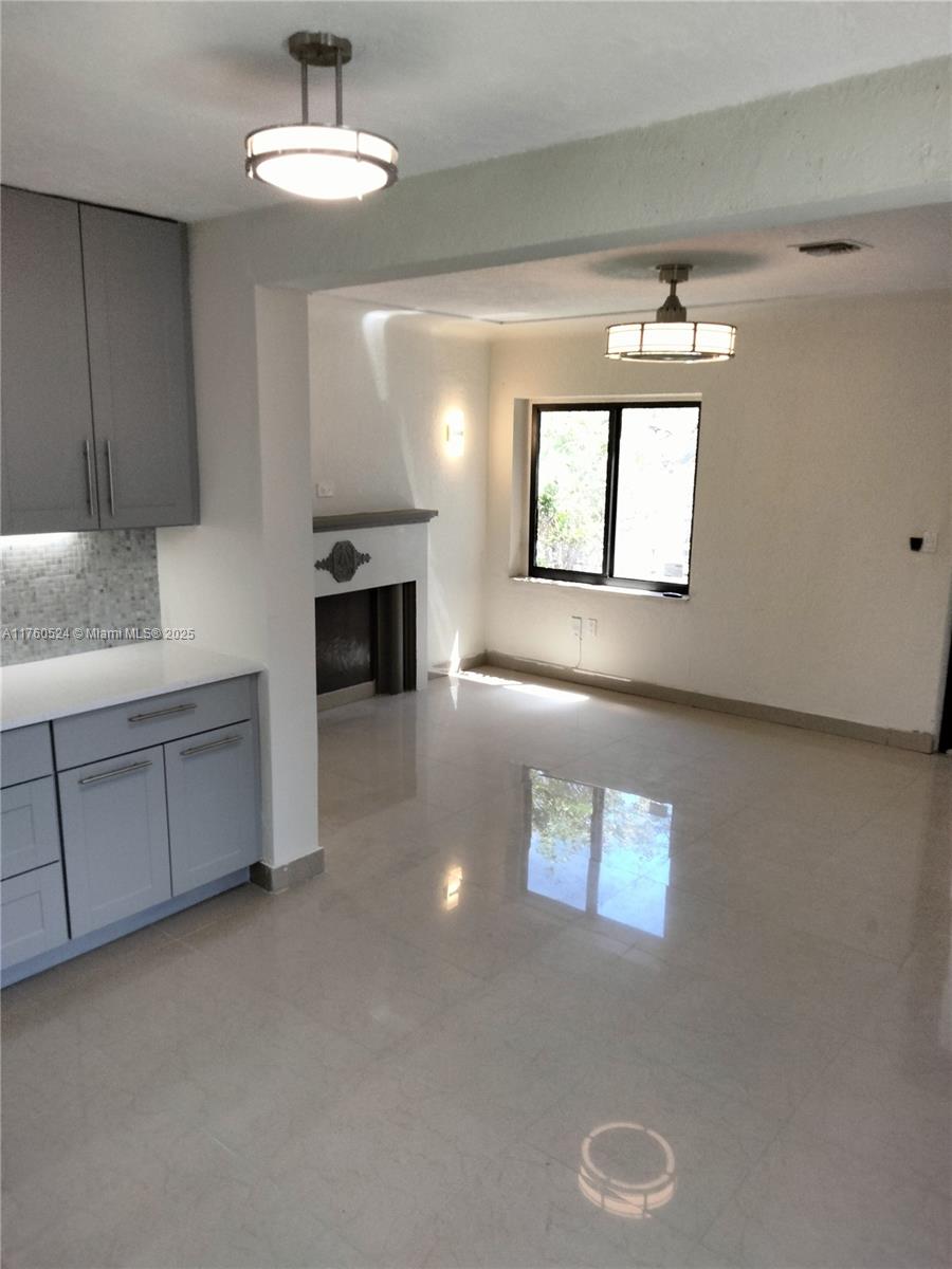COLUMBIA PARK CORRECTED P - Residential Lease