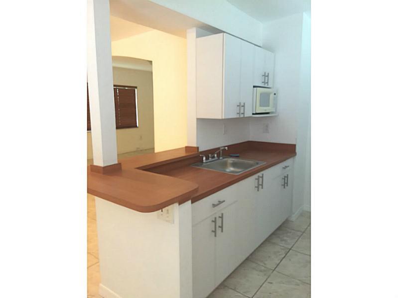 MARSEILLES CONDO - Residential Lease