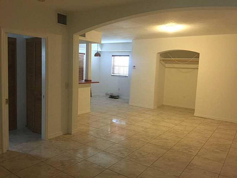 MARSEILLES CONDO - Residential Lease