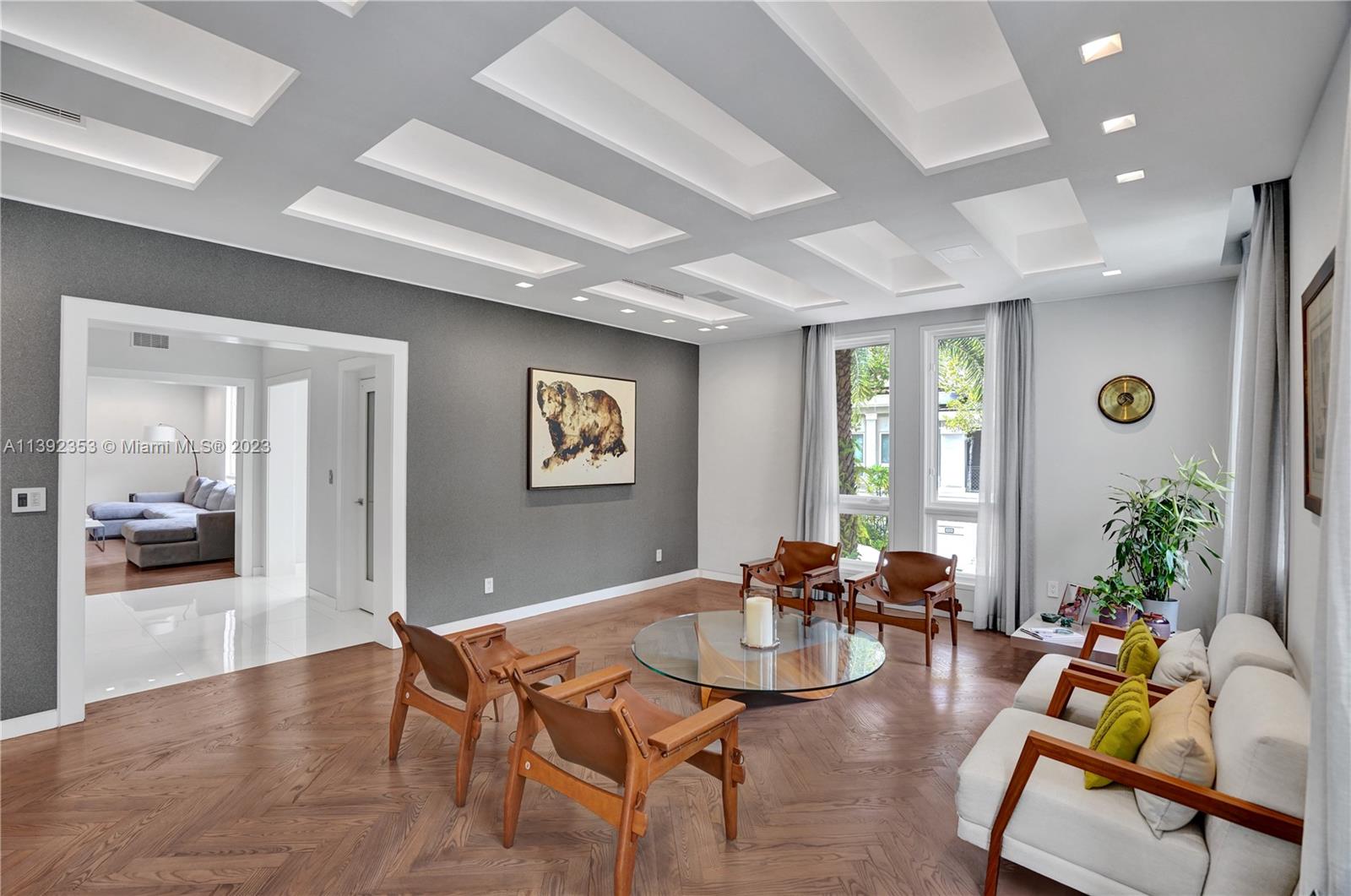 BAYSHORE VILLAS - Residential