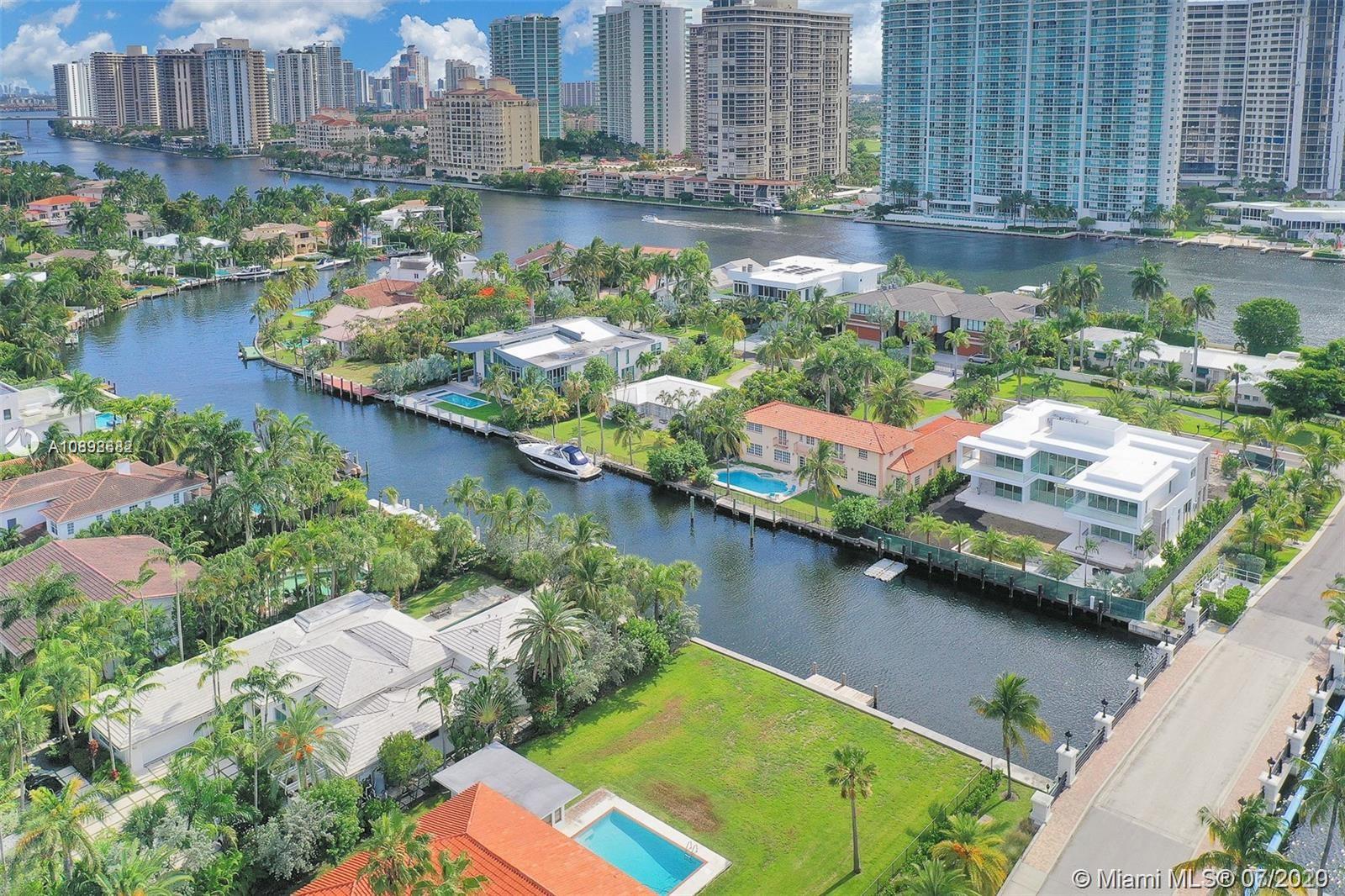 GOLDEN BEACH SEC E - Residential