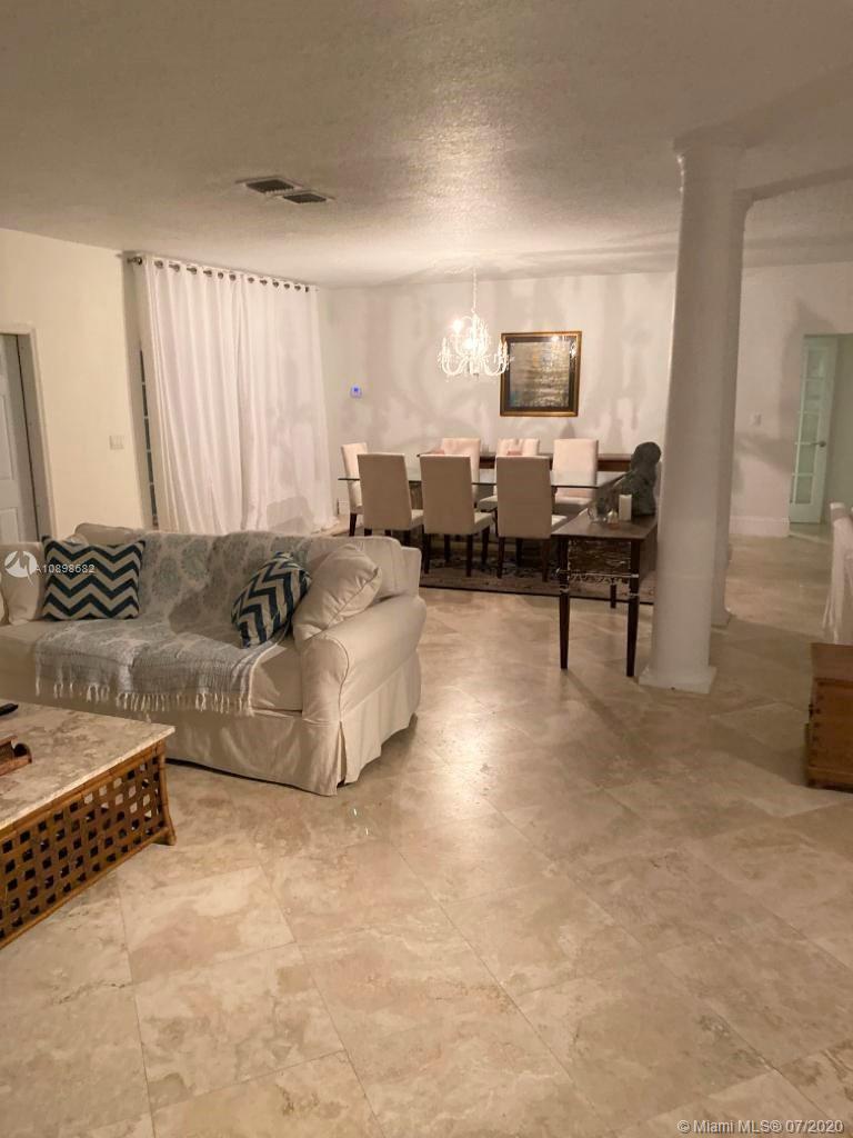 GOLDEN BEACH SEC E - Residential