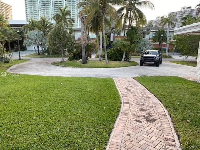 GOLDEN BEACH SEC E - Residential