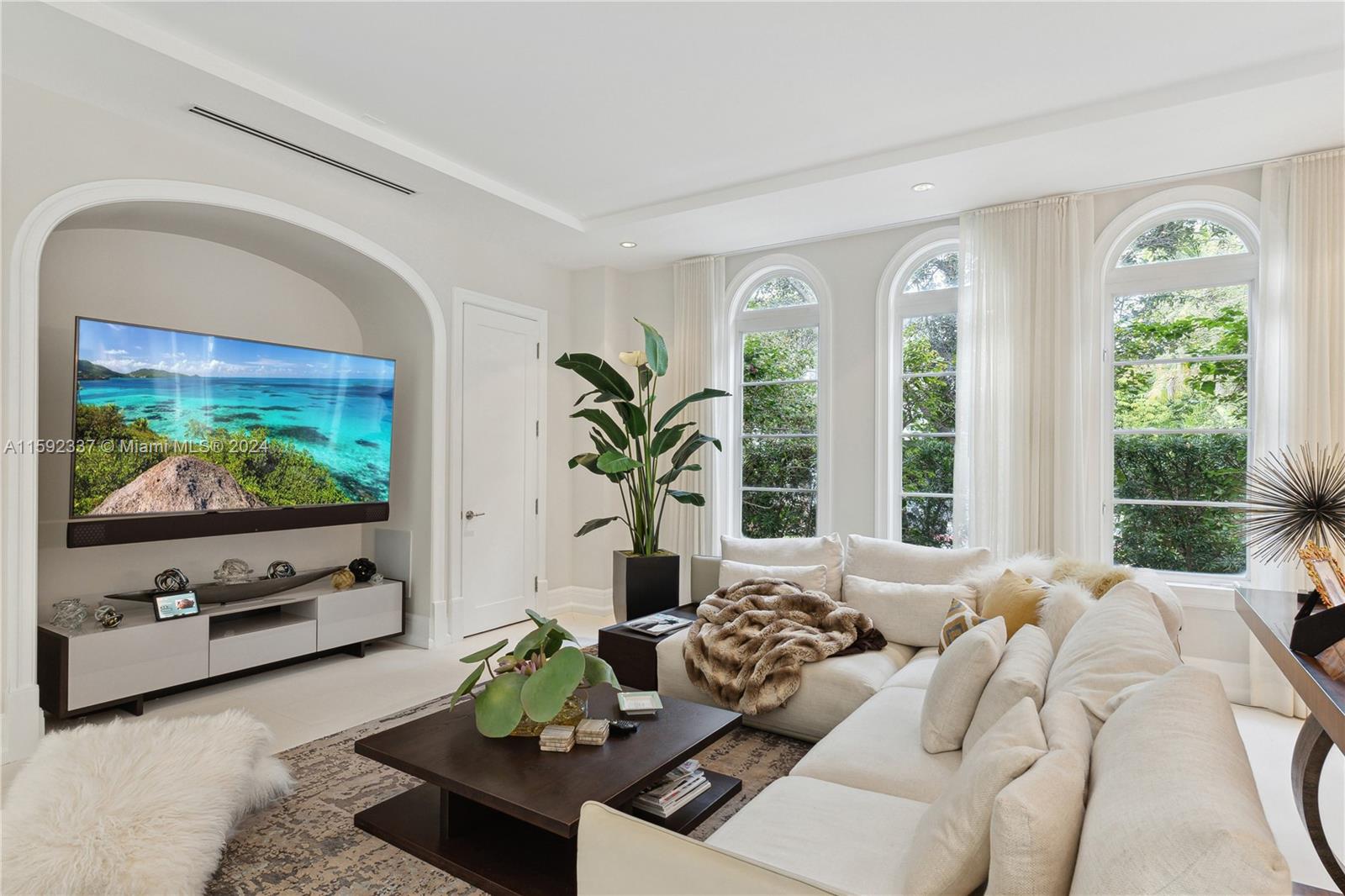 ALTOS DEL MAR NO 1 - Residential