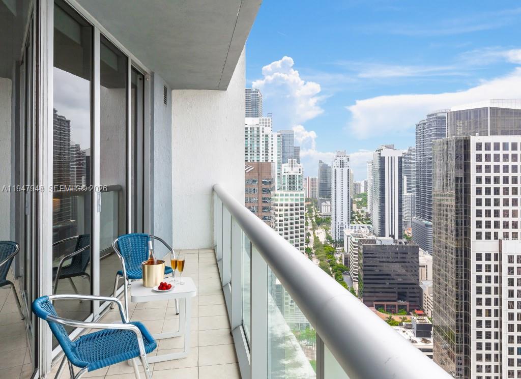 ICON BRICKELL CONDO NO 3 - Residential