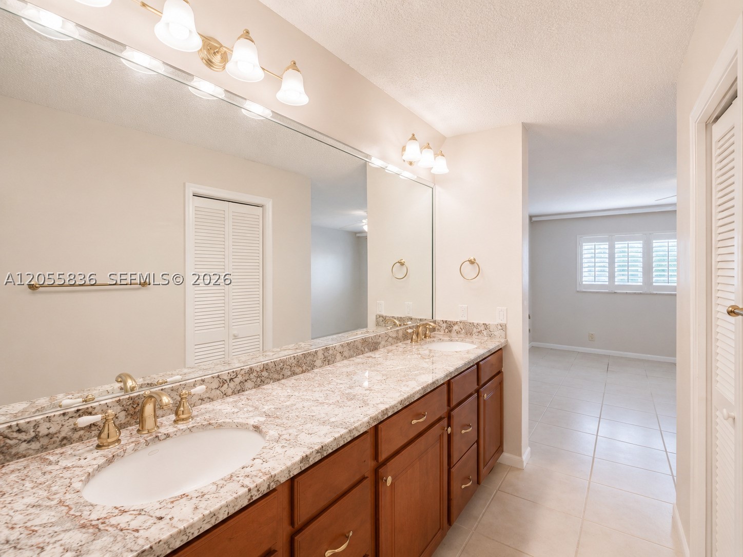 CHRISTOPHER HOUSE CONDO A - Residential Lease