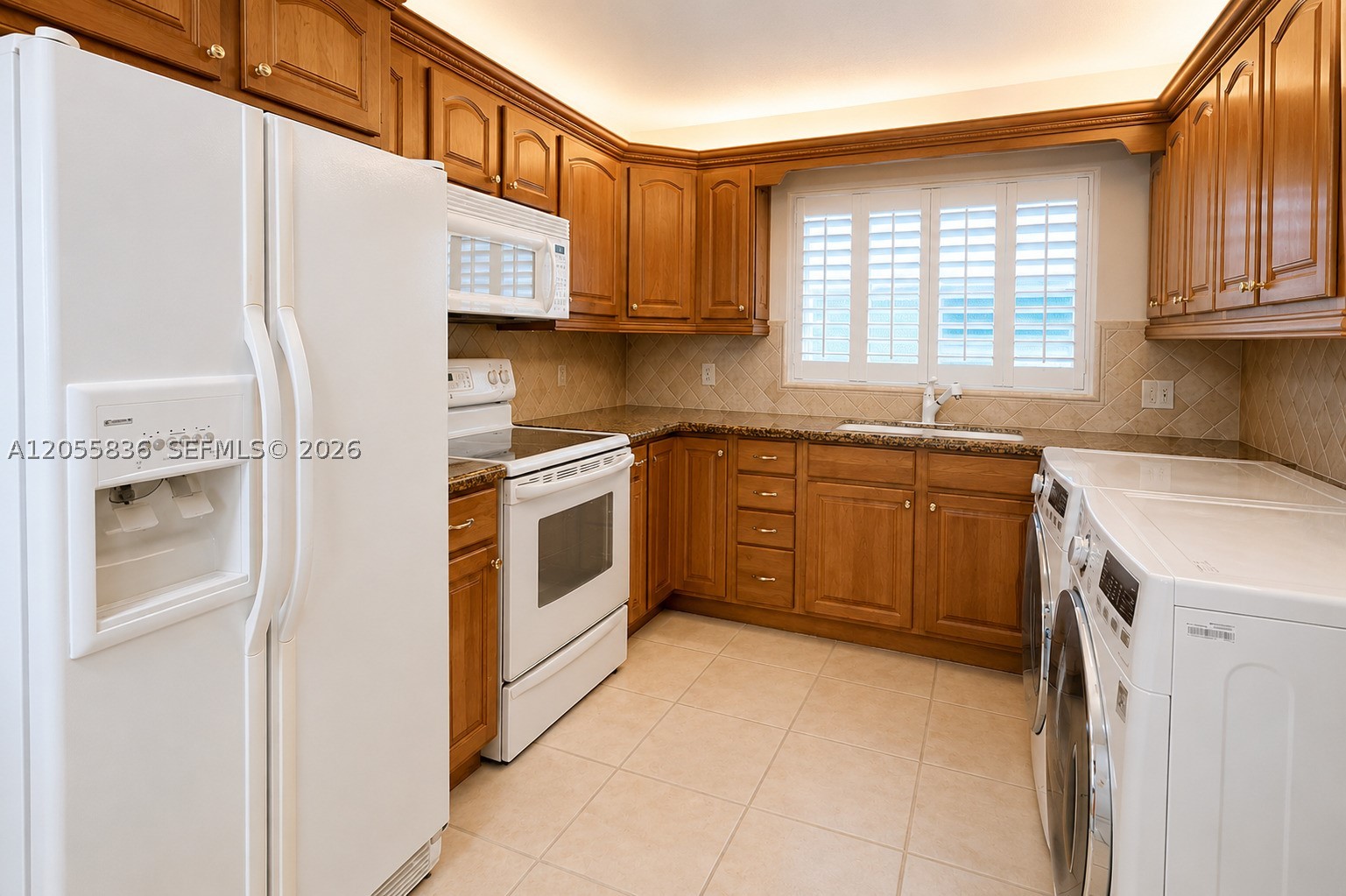 CHRISTOPHER HOUSE CONDO A - Residential Lease