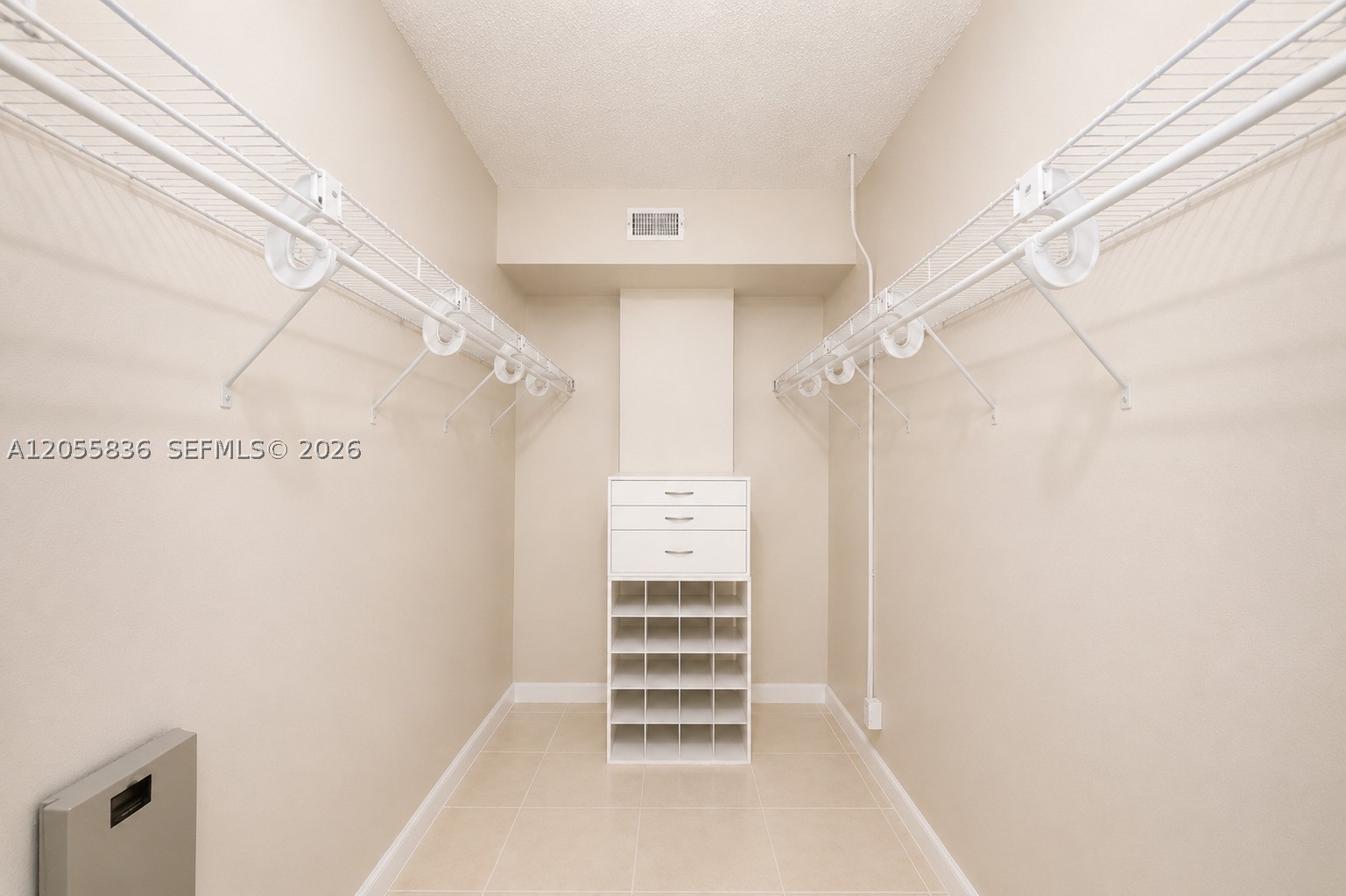 CHRISTOPHER HOUSE CONDO A - Residential Lease